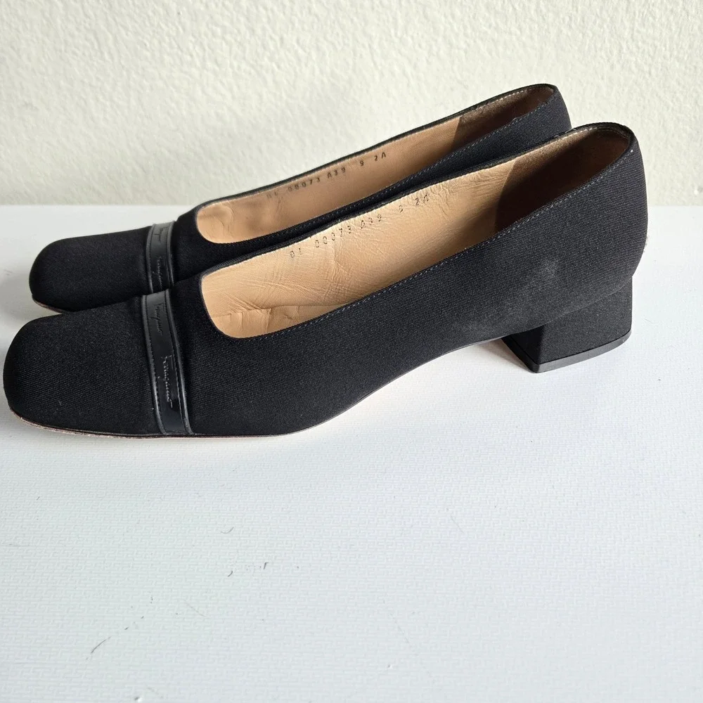 Salvatore Ferragamo Boutique Black Canvas Square Toe Block Heel Pumps 9AA
